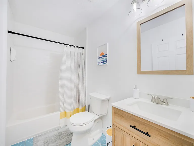 221 Nesmith Ave #A — Photo 17