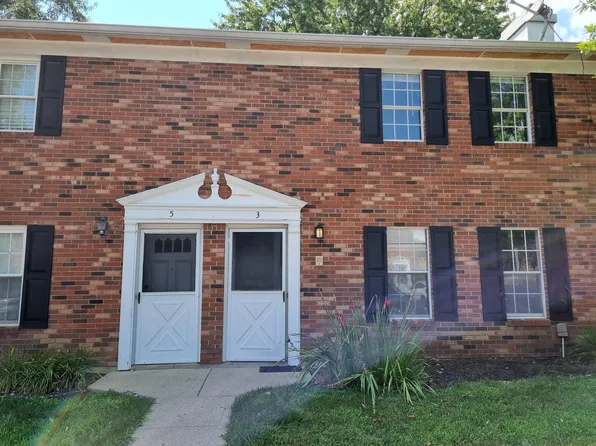 3 Queens Ct, West Chester, OH 45069