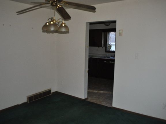 4th image of 4118 Catalpa St