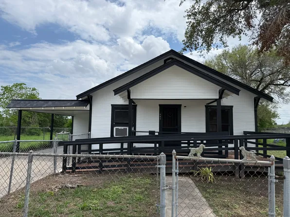 607 E C Ave, Kingsville, TX 78363