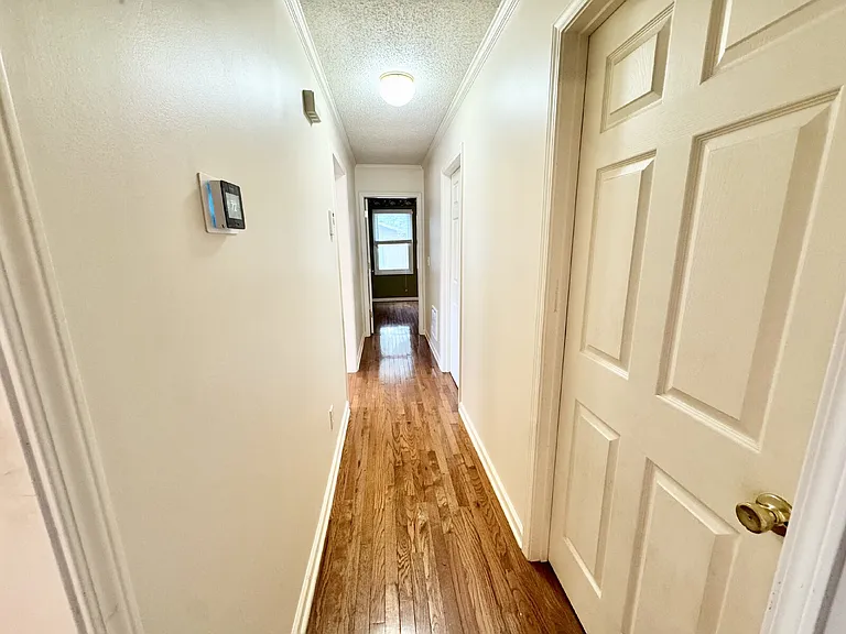 1713 E Main St — Photo 18