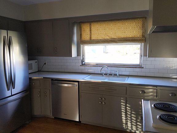 4th image of 1481 Osborn Dr