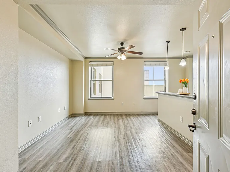 2101 Church Street — Photo 132