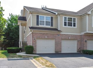 2206 Grove Ct, Naperville, IL 60563