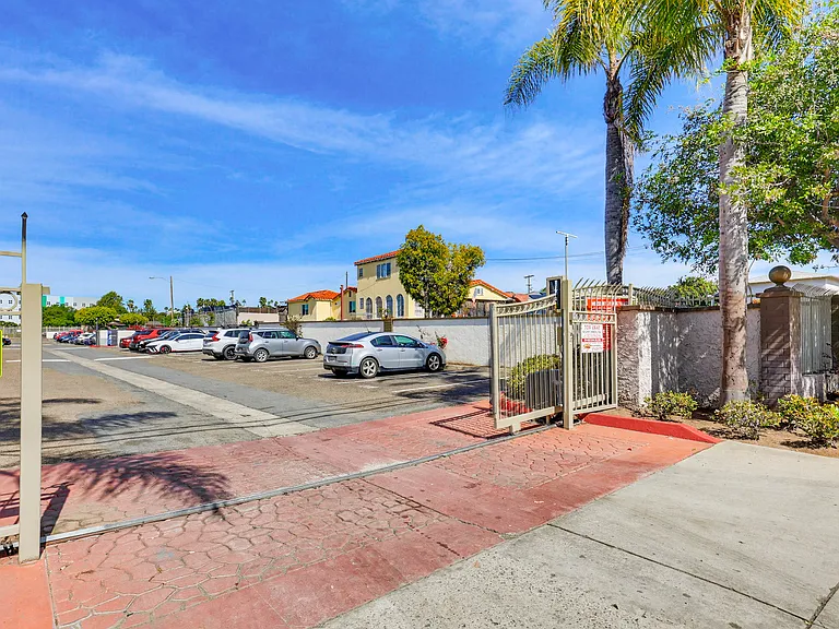 3572 Sunset Ln #86 — Photo 35