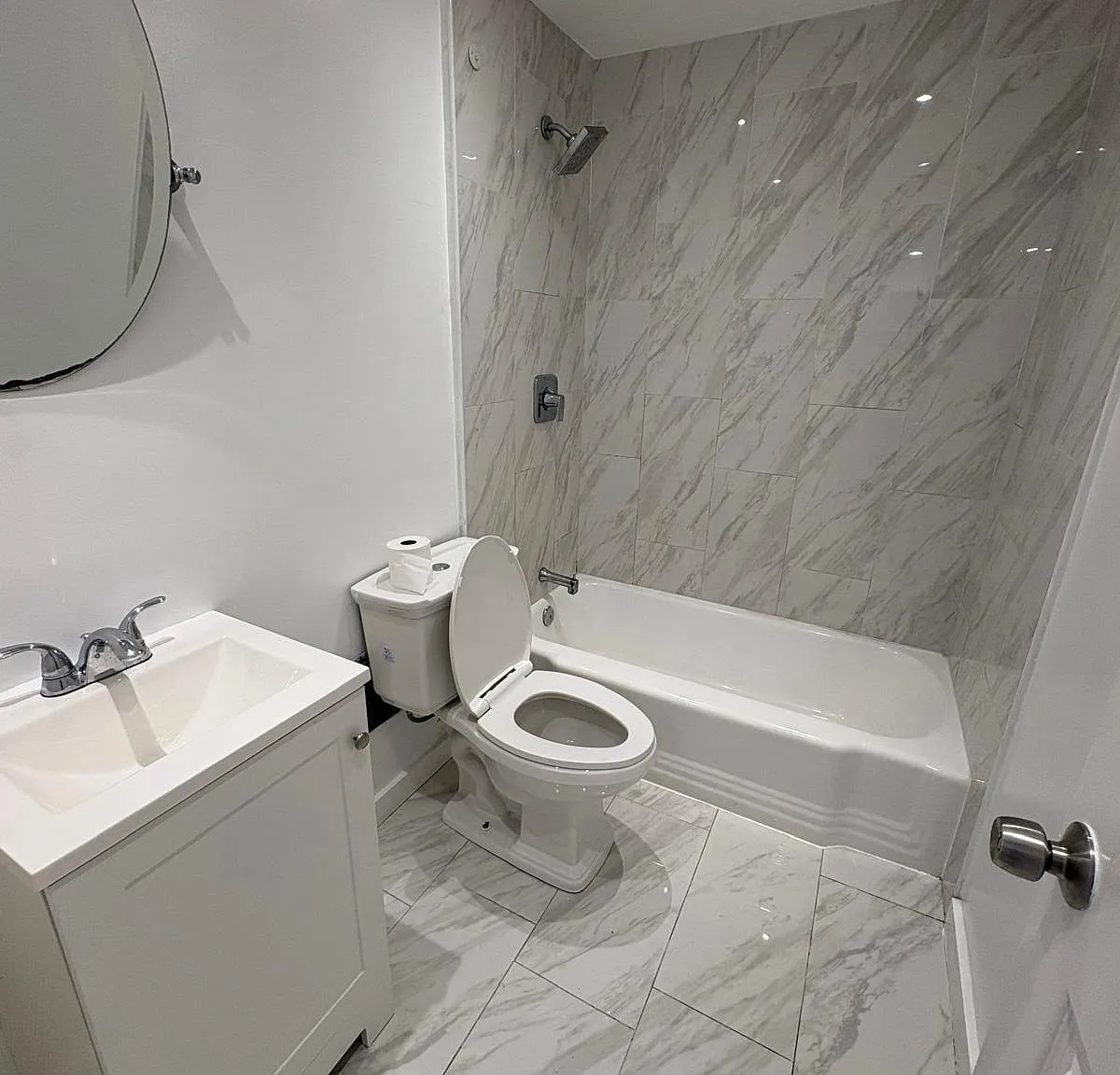 2 bed, 1.0 bath, 700 sqft, $1,845 — Photo 2