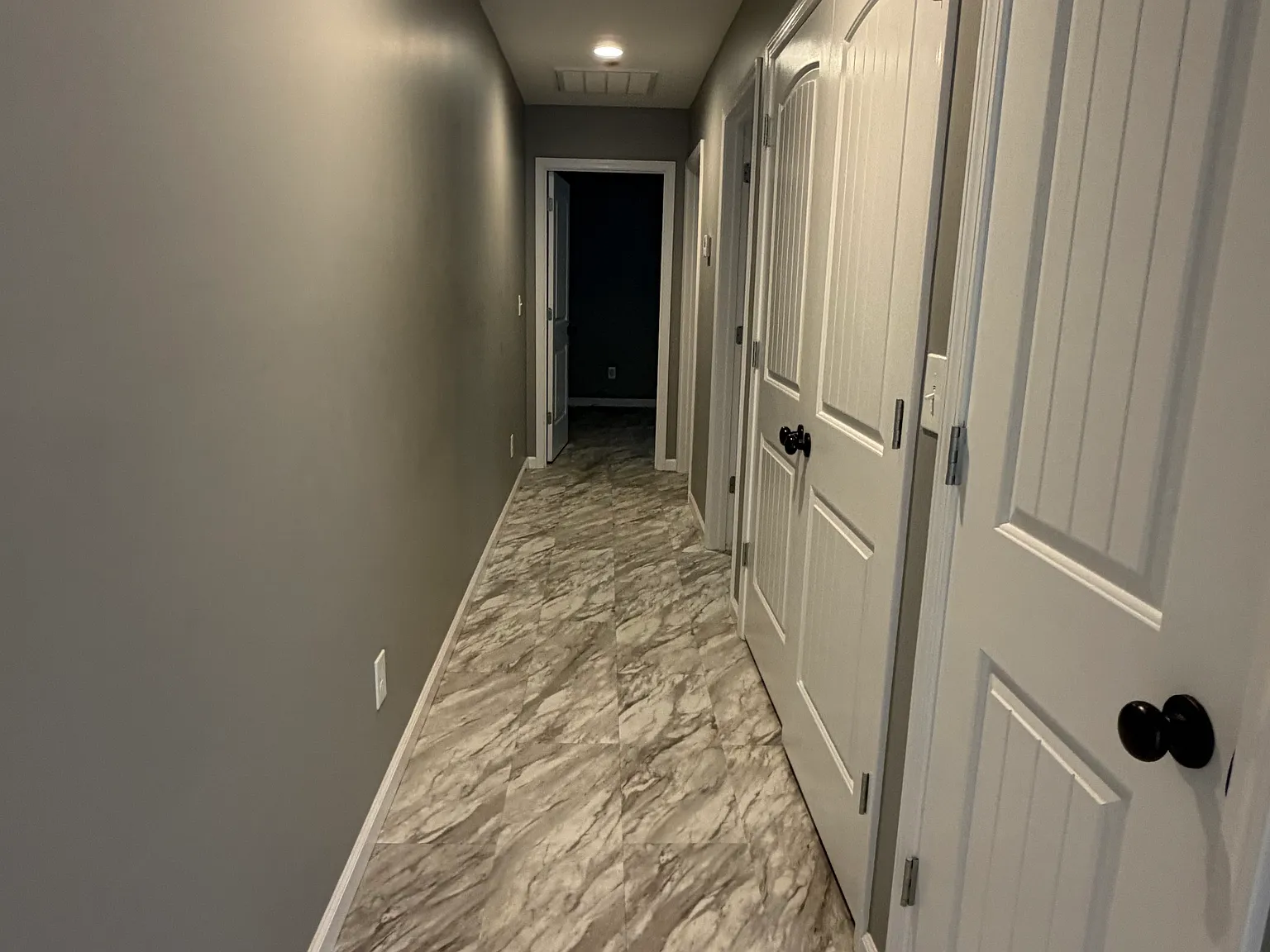 2 bed, $1,100 — Photo 4