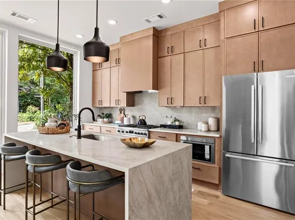 215 Flora Ave #A, Atlanta, GA 30307