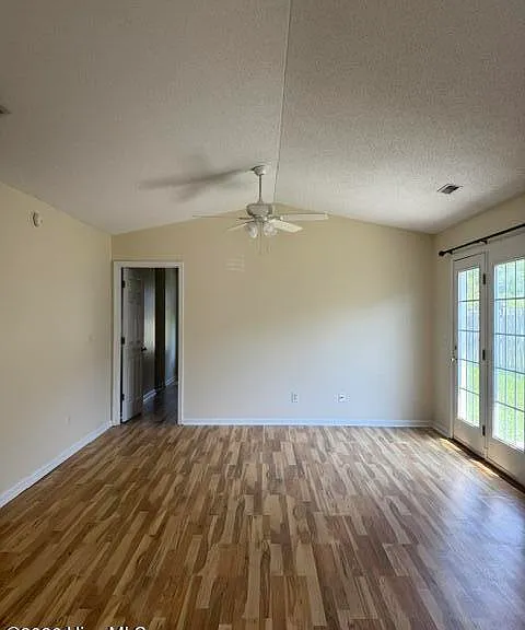 7217 Vespar Ct — Photo 2
