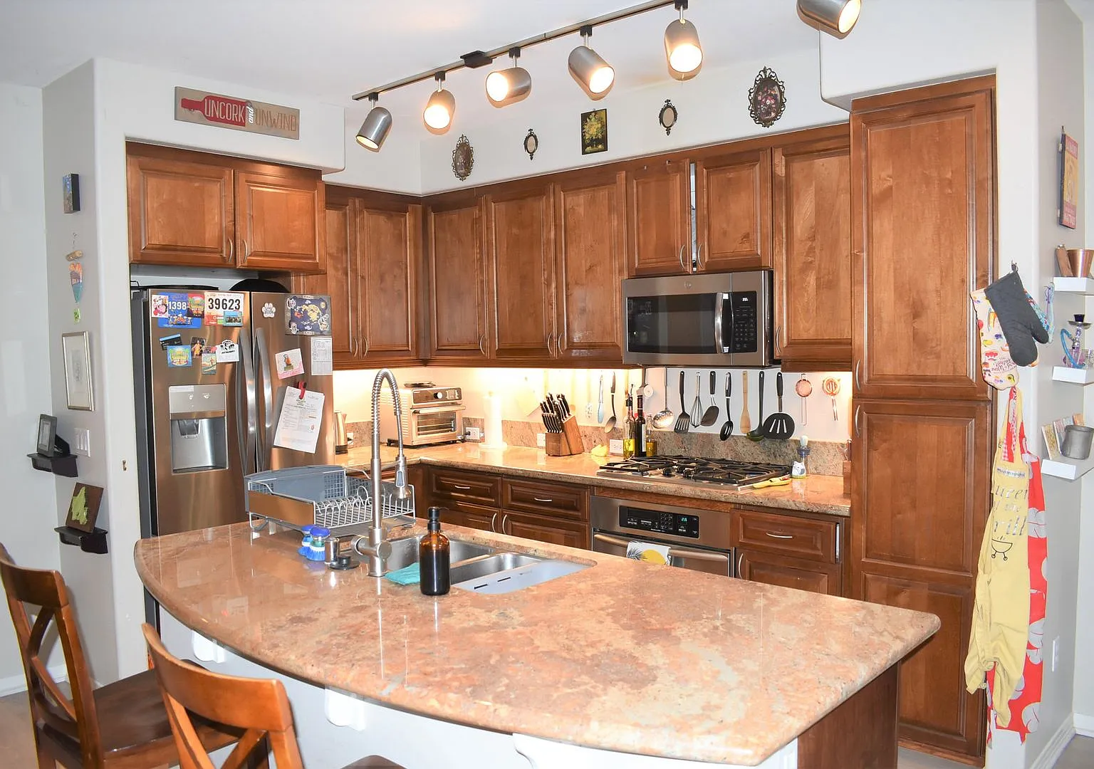 2 Bedroom 2 Bath Ground Floor Unit in The Lido- Mission Valley — Photo 3