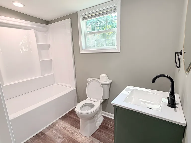 212 Murphy Ln — Photo 4