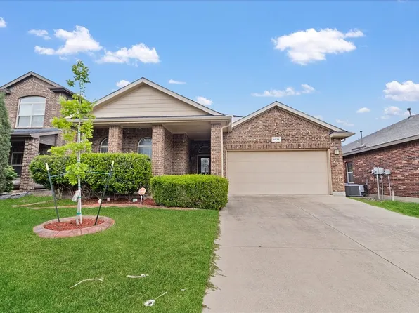 1921 Kachina Lodge Rd, Fort Worth, TX 76131
