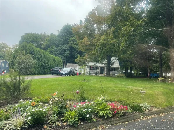 98 Steuben Street, Meriden, CT 06451