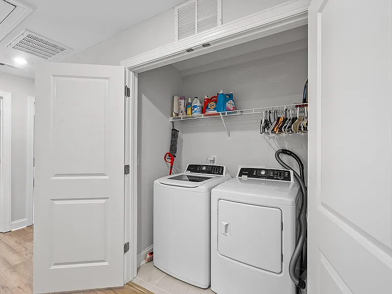 1127 Breadsell Ln — Photo 29