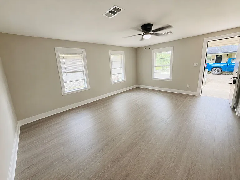 2310 Sonny Perkins St — Photo 5