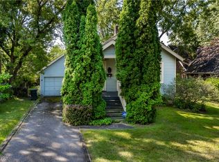 240 E 5th Ave, Berea, OH 44017