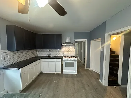 426 Franklin St #2 Photo 1