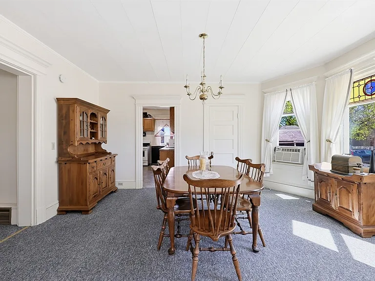 367 Broadway St #1 — Photo 6