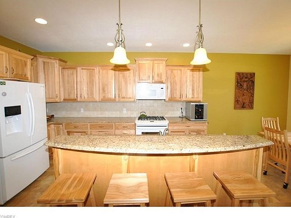 5th image of 17199 Waterbridge Dr