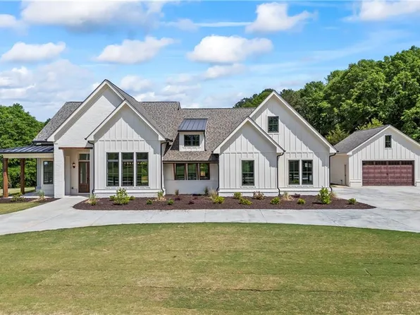 3593 Perry Smith Rd, Monroe, GA 30656