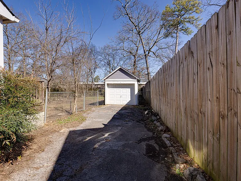 5211 Sunbeam Ave — Photo 29