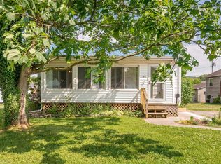 612 9th St, Radford, VA 24141