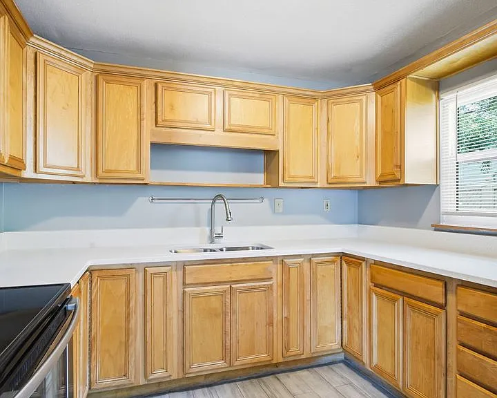 1419 E Jean St — Photo 36