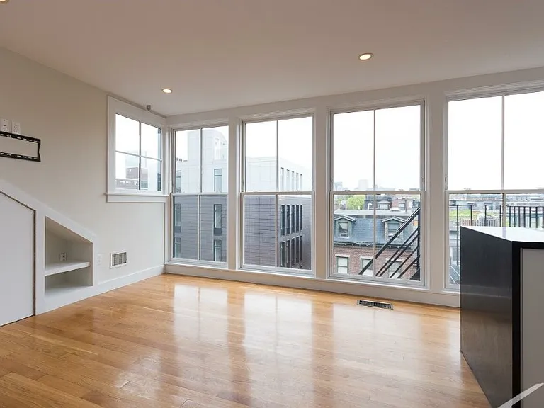 656 Massachusetts Ave #7 — Photo 1