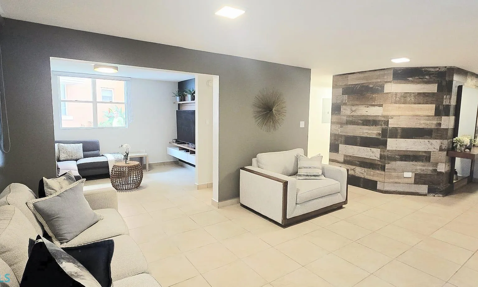 Puerta Del Mar (Condominio) — Photo 1