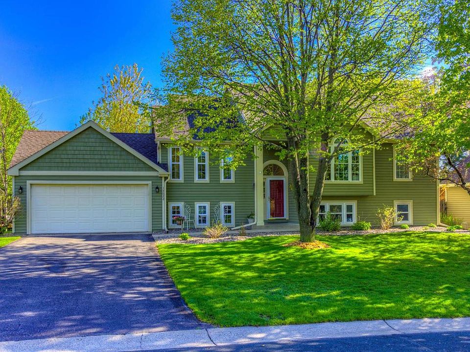 1st image of 13622 Essex Ct