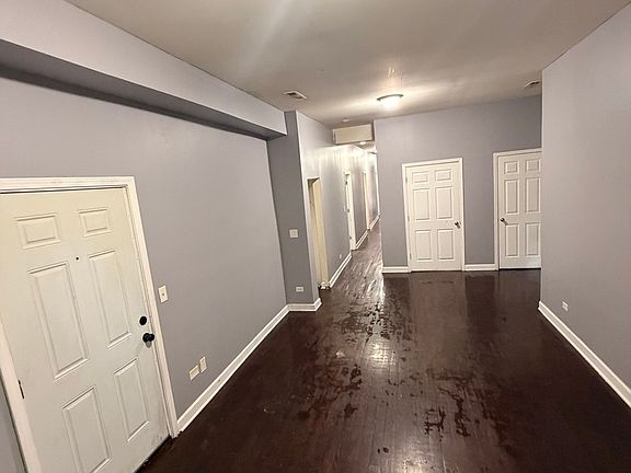 3rd image of 705 W Garfield Blvd APT 1