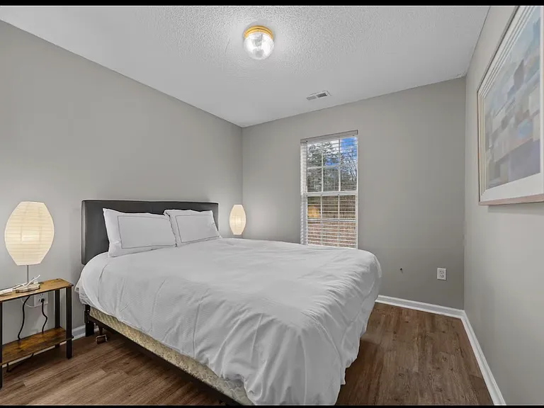 2409 Smugglers Ct — Photo 8