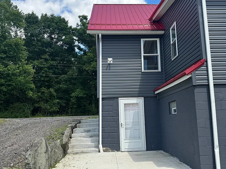 53 Monier Rd — Photo 4