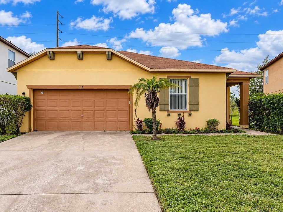 217 Sand Ridge Dr