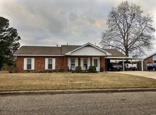 204 Henry St, Wetumpka, AL 36092