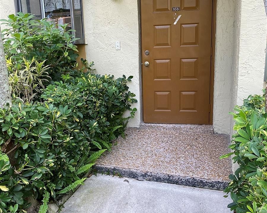 1st image of 606 Gardens Dr APT 103