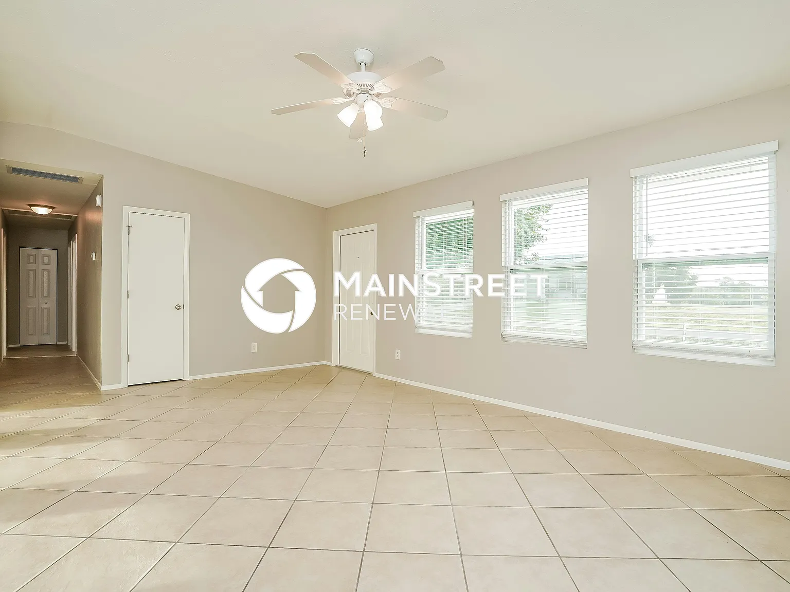 1206 NE 5th Pl — Photo 4