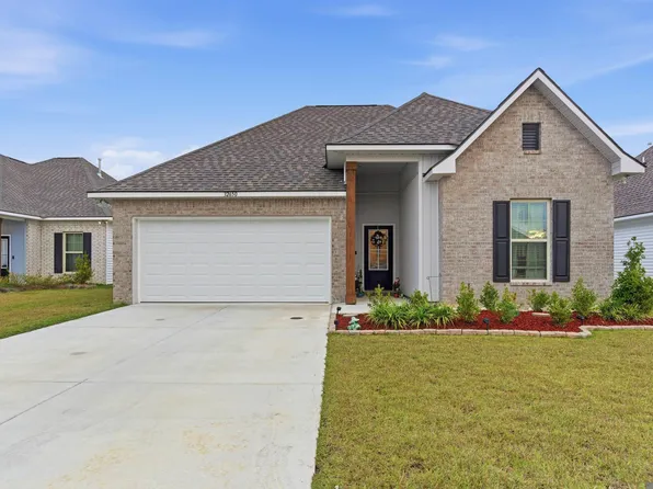 32650 Flower Tree Ct, Walker, LA 70785