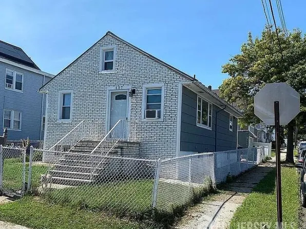 687 Johnstone St, Perth Amboy, NJ 08861