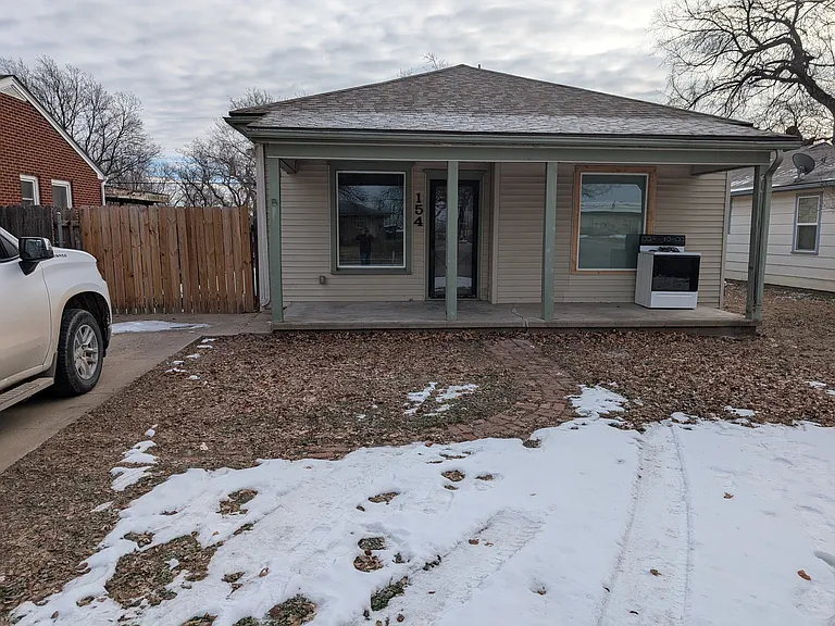 154 S Georgie Ave — Photo 4