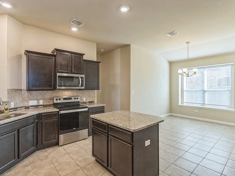 209 Pepper Mill Loop — Photo 4