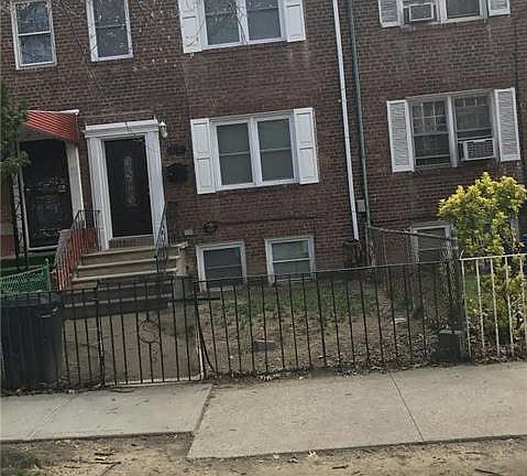 2nd image of 11027 172nd St