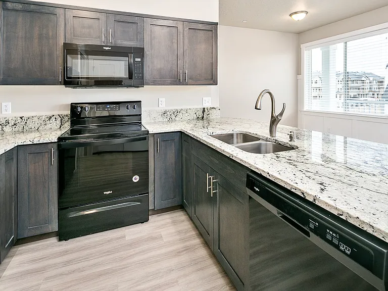 The Farmstead Apartments — Photo 17
