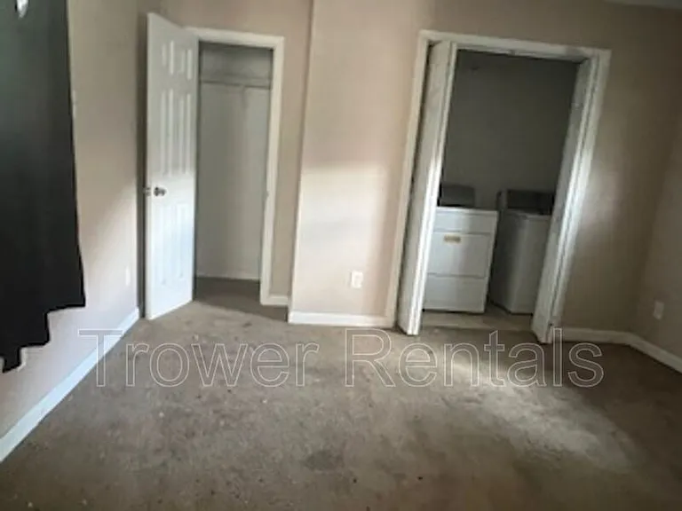 2302 N Tom Green Ave #A — Photo 4