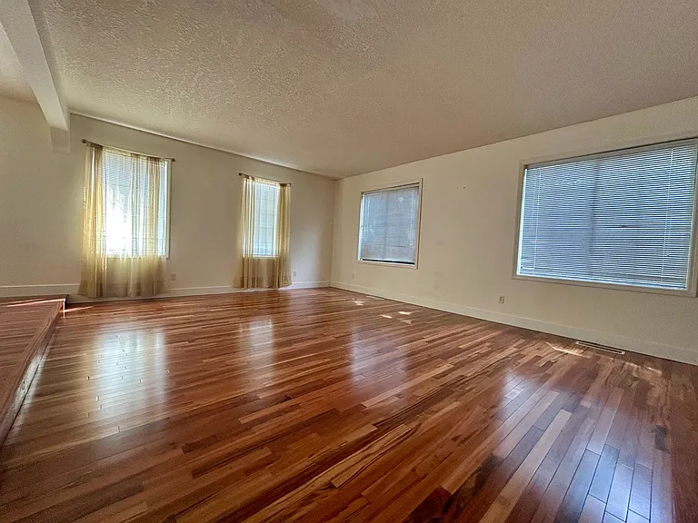 8213 NW 12th Ave — Photo 14