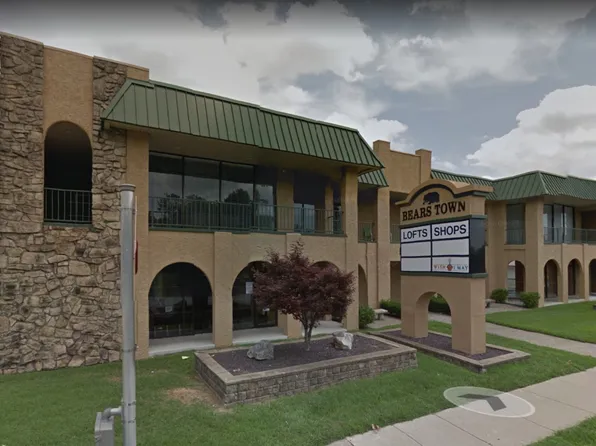 Bears Town Lofts, 940 S National Ave Ste G, Springfield, MO 65804