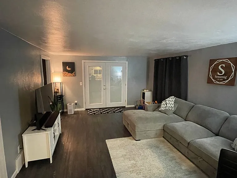 163 Plummer Ave — Photo 20