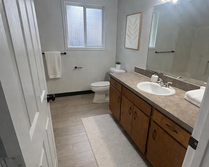 2015-2095 Debbie Way NE — Photo 9