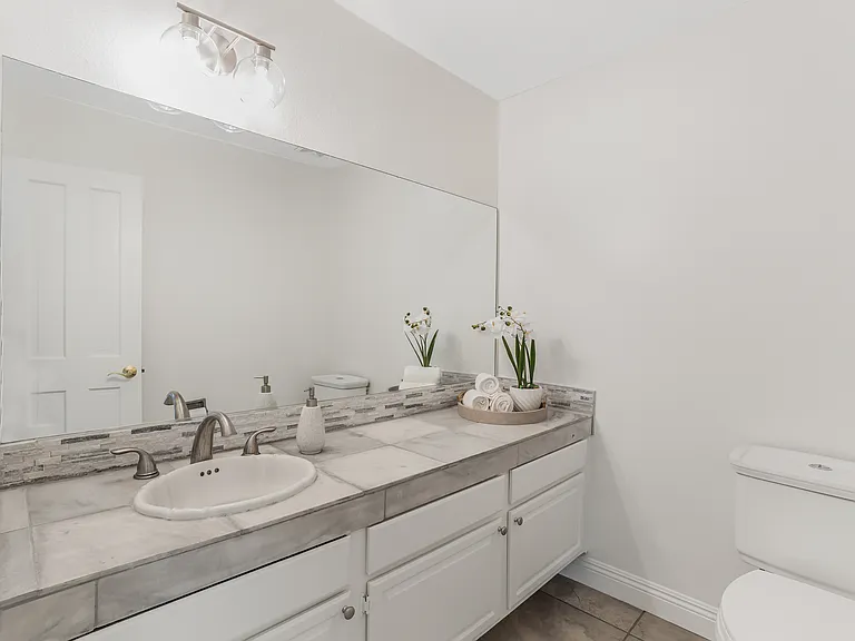 263 Fox Hills Dr — Photo 14