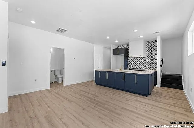 106 Bank St #103 — Photo 23